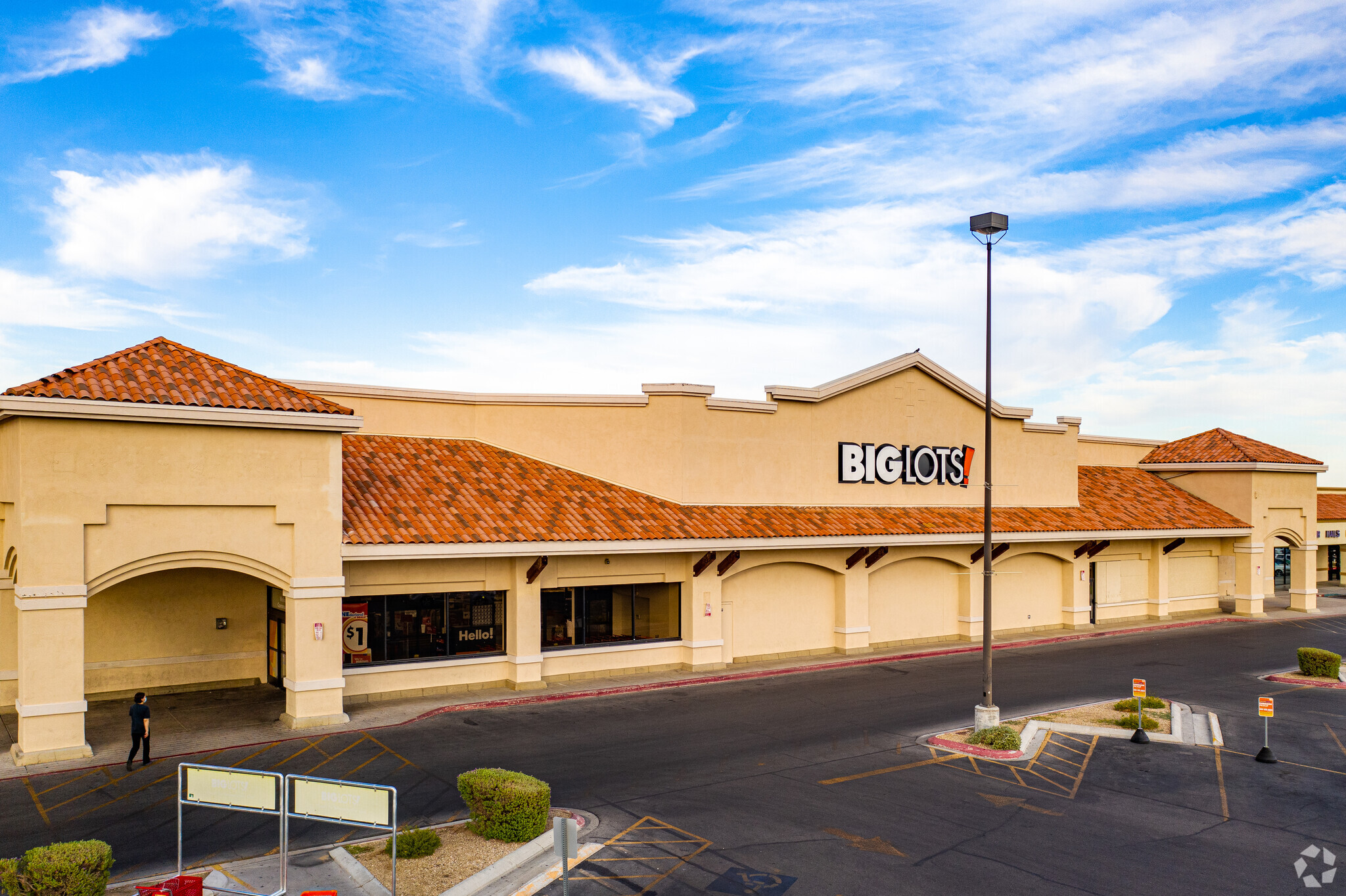Big Lots adds to available US retail space with escalation of store closings