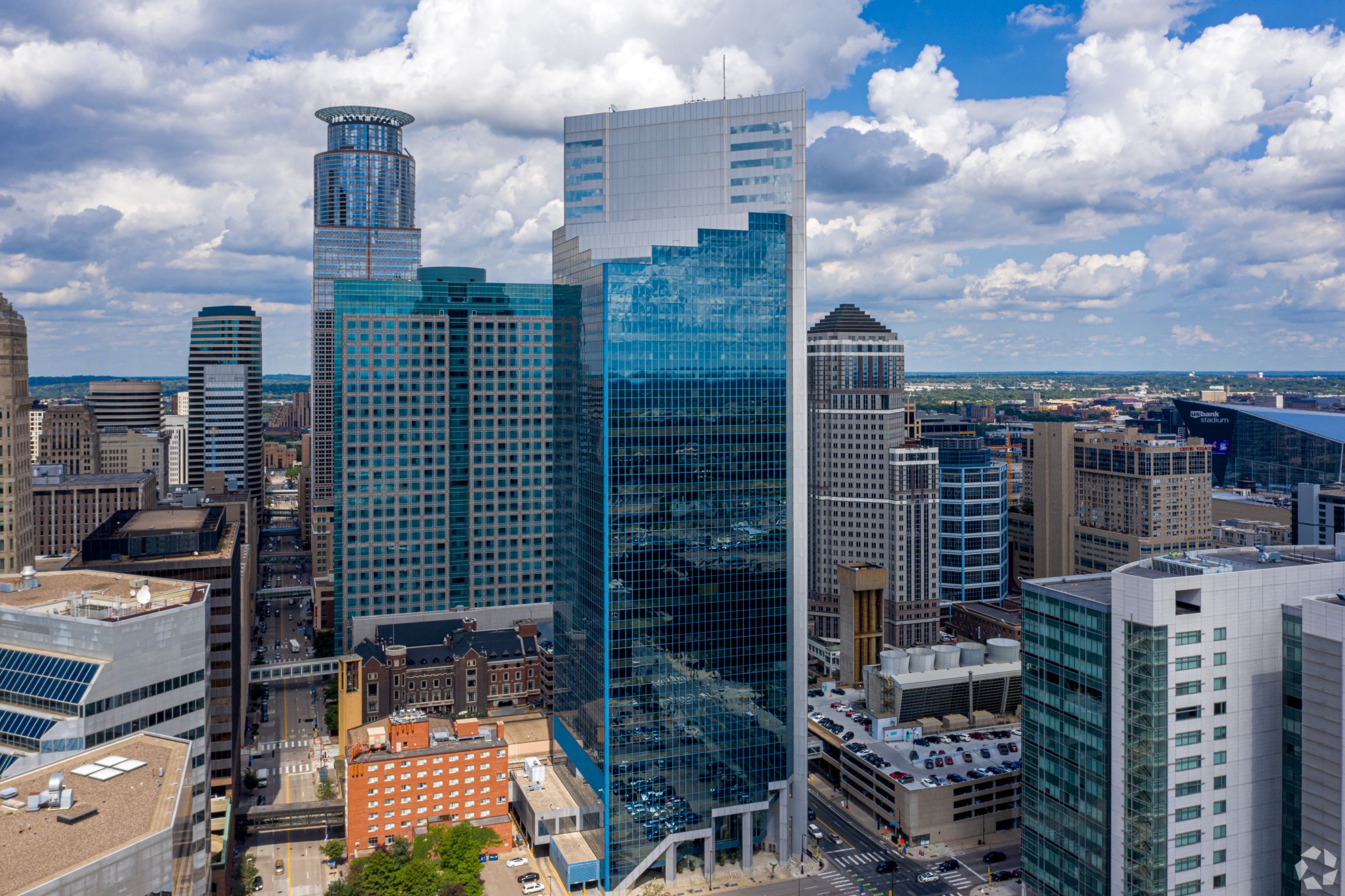 Lender takes over one of Minneapolis' largest office towers amid stagnant market recovery