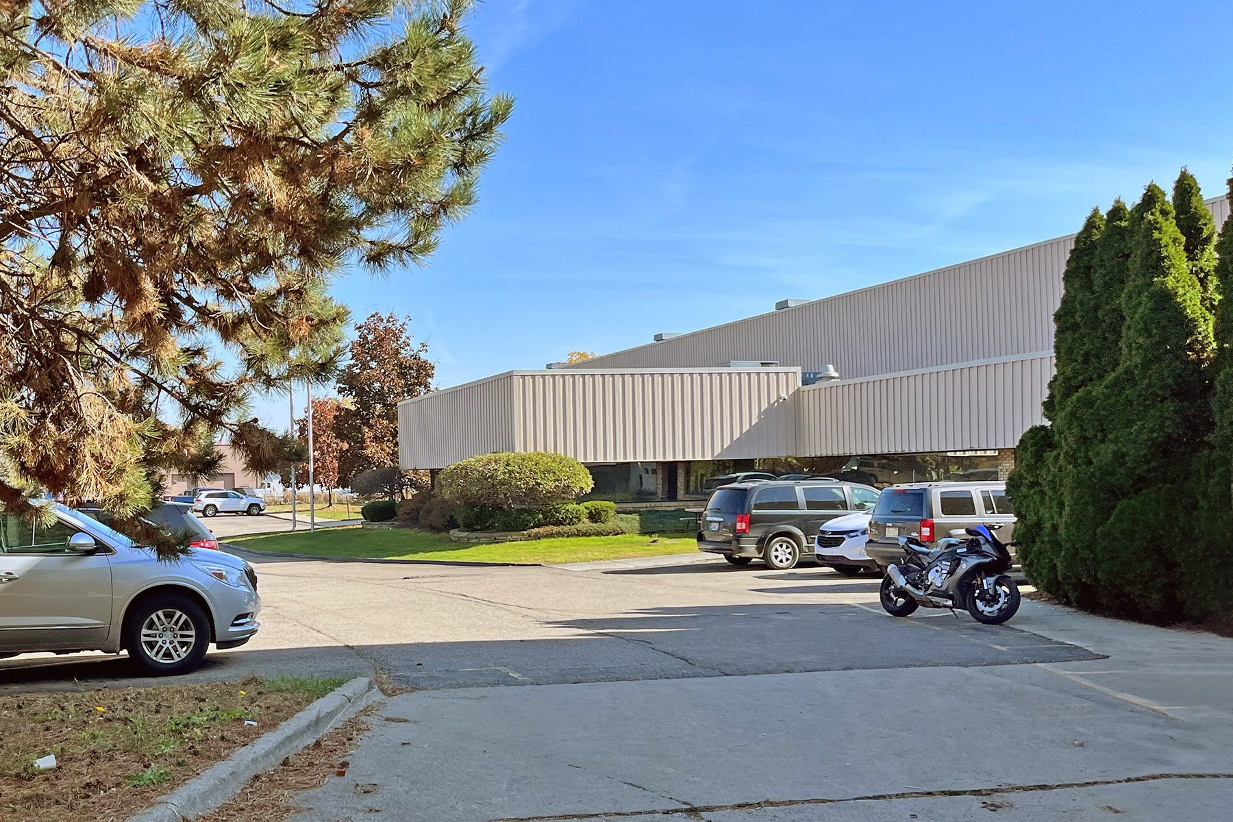 R&E Automated buys 92,000-square-foot industrial building in Utica, Michigan