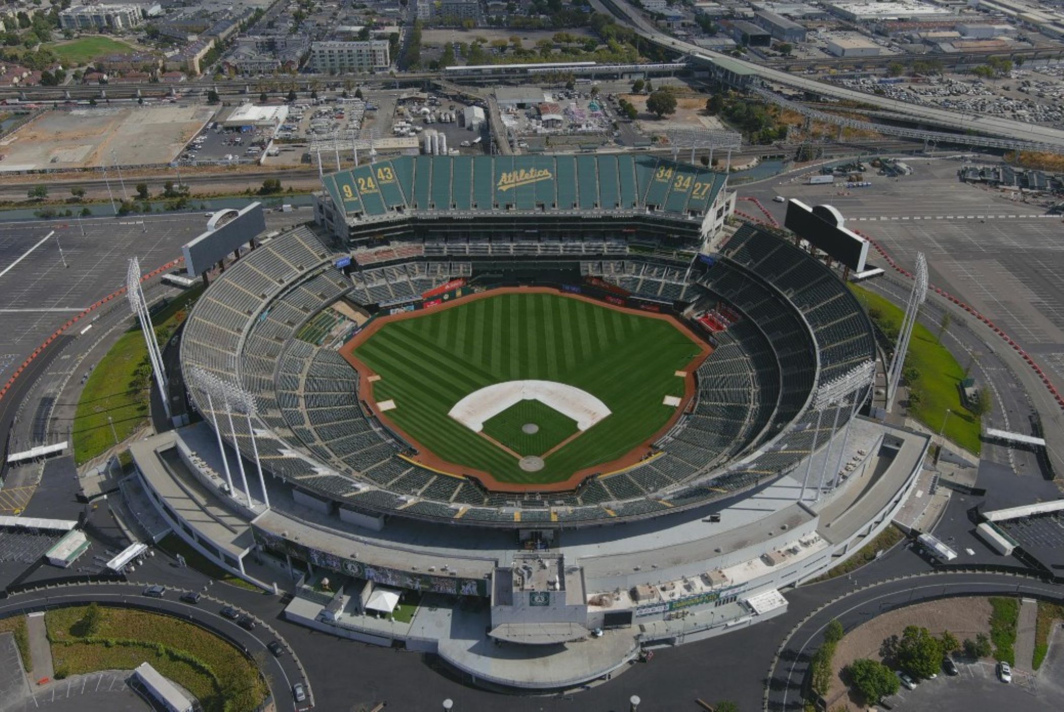 Oakland officials nearly ready to ‘pop the champagne’ after Coliseum sale clears major hurdle