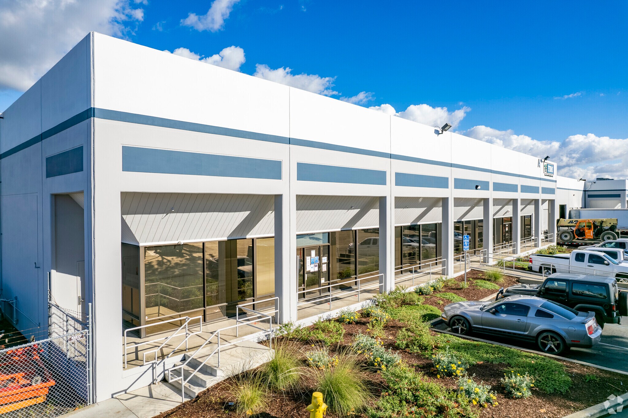 Foundation Building Materials’ sites include this one in Hayward, California. (CoStar)